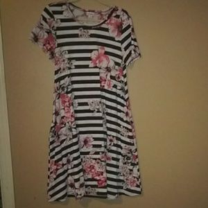 Lularoe Jessie Dress.